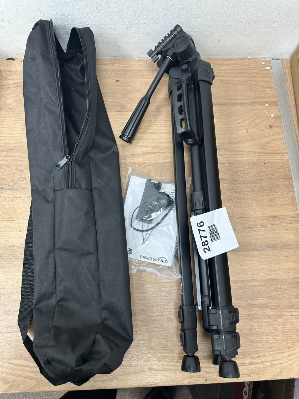 Amazon Basics Camera Tripod Black