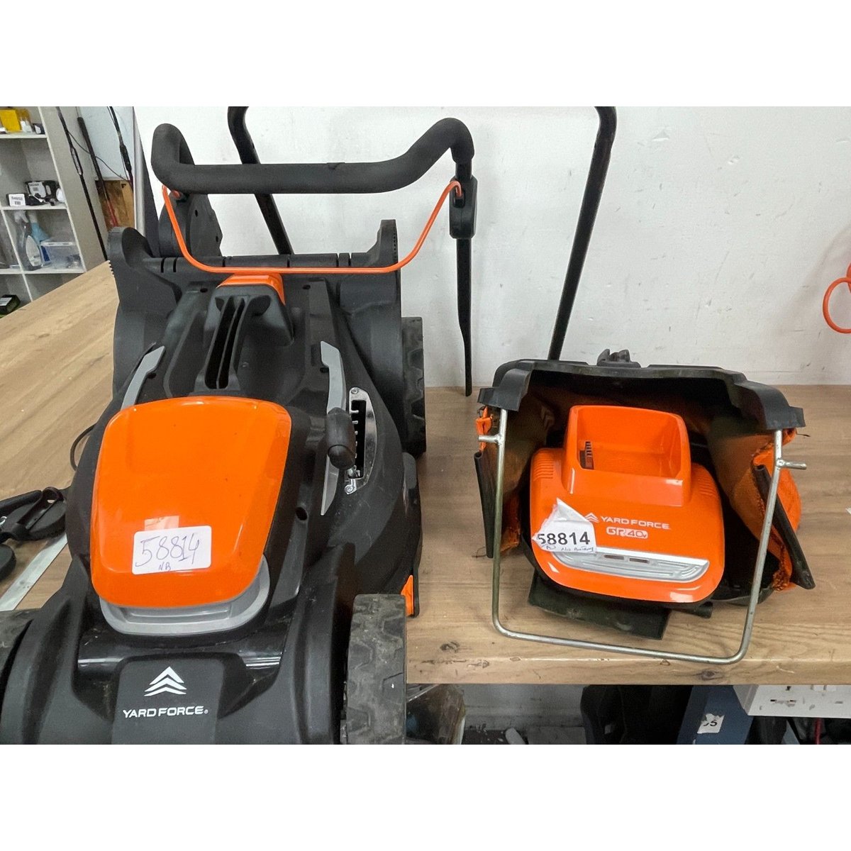 Yard force 40v cordless lawnmower battery quick charger LM G34A- No battery